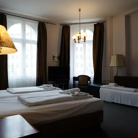 Hotel Pension Xantener Eck Berlin Extérieur photo