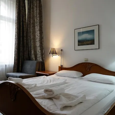 Hotel Pension Xantener Eck Berlin Extérieur photo