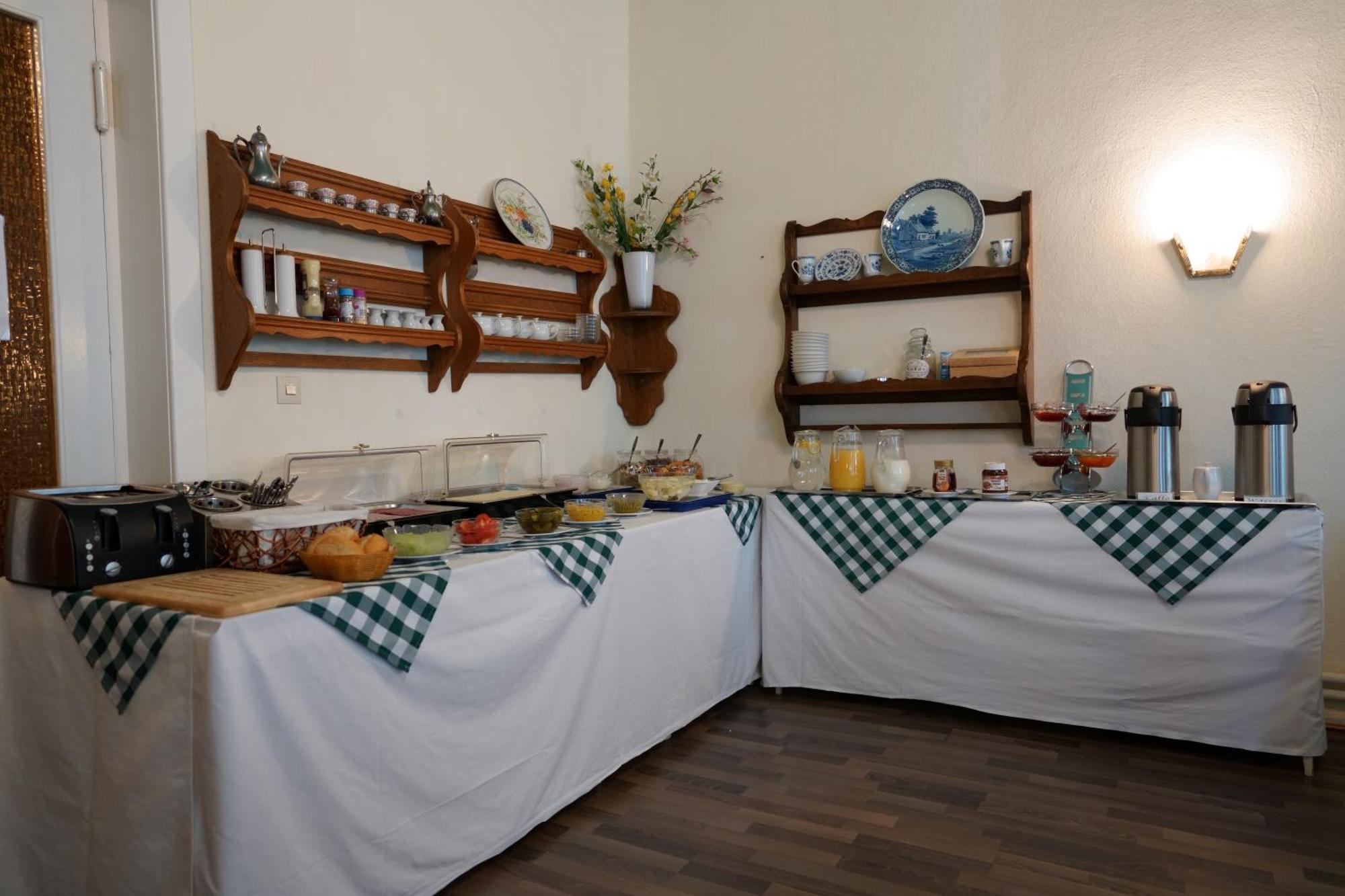 Xantener Eck Hotel 2*