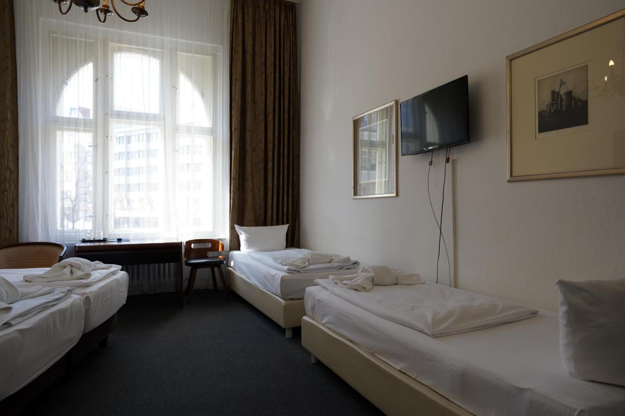 Hotel Xantener Eck 2*