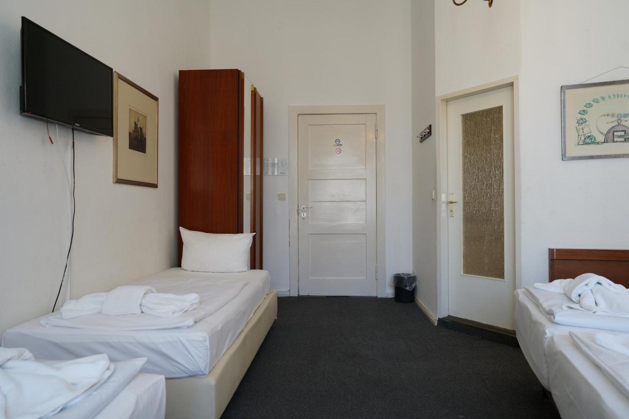 Hotel Xantener Eck 2*